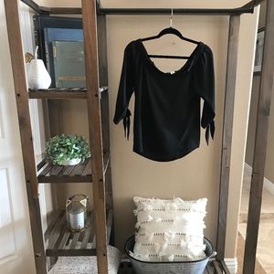 Basic Black Top